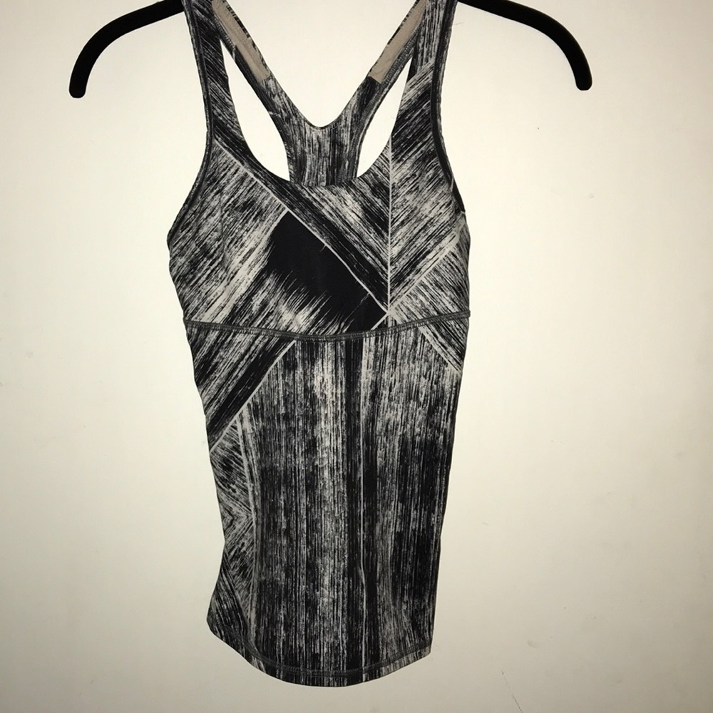 Lululemon yoga top